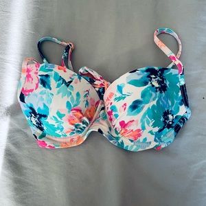 Xhilaration Floral SwimSuit Top